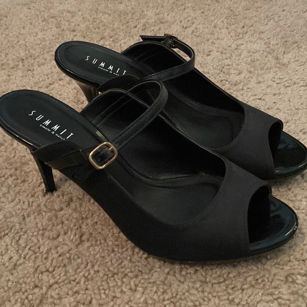 📷 Summit UK Size 39 Black Kitten Heels